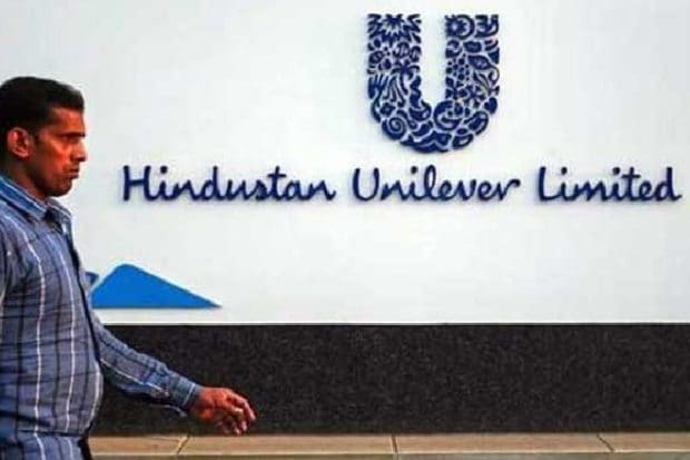Hindustan Unilever面对Flak在红色标签广告，显示儿子'放弃'父亲在Kumbh Mela