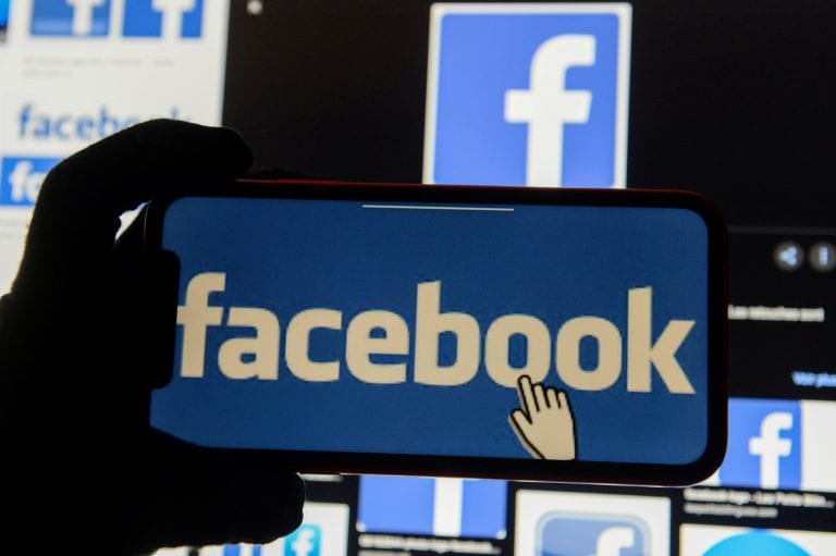 Facebook取消所有大型体检到2021年6月
