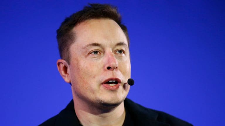 Elon Musk的U-Turn Tesla交易可以加强他的法律，监管困境