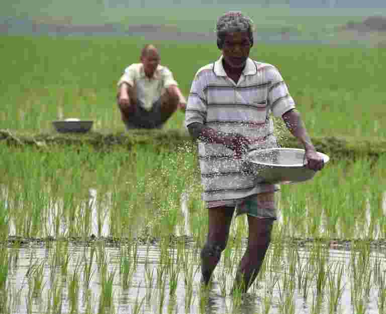 Narendra Modi承诺给农民的讲义获得了温华的回应
