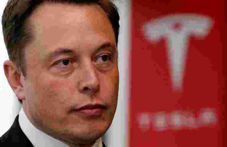 特斯拉首席执行官Elon Musk面临审判'Pedo'潜水员的侮辱