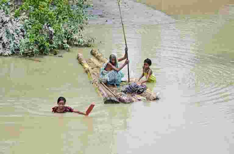 assam洪水局势仍然黯淡;死亡人数上升到25岁