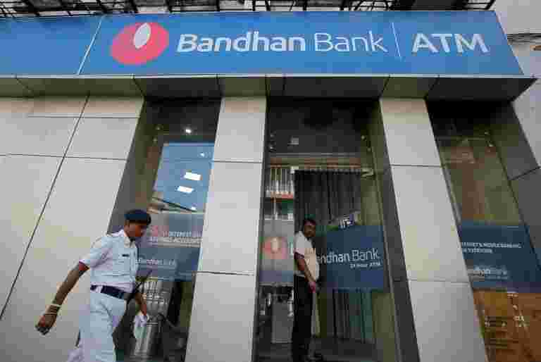 RBI在Bandhan Bank上拨打1亿卢比，未能遵守启动子持有规范